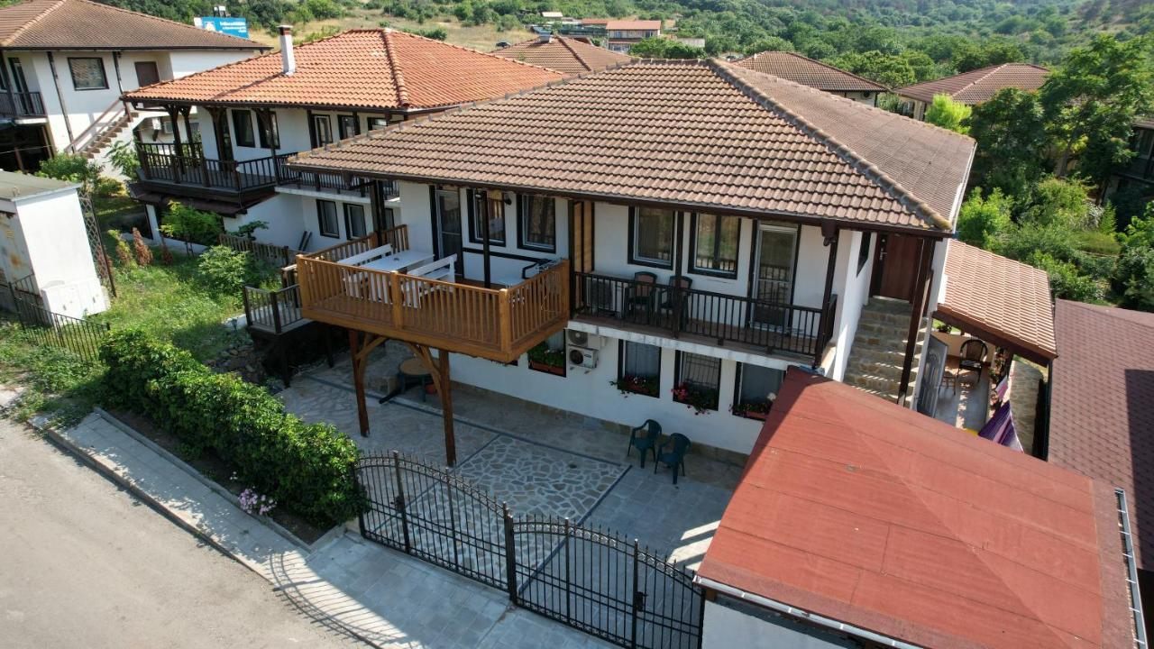 Apartment Nikol Sozopol Exterior photo