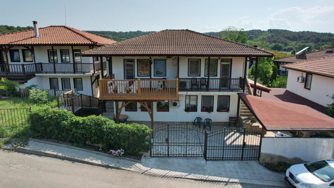 Apartment Nikol Sozopol Exterior photo